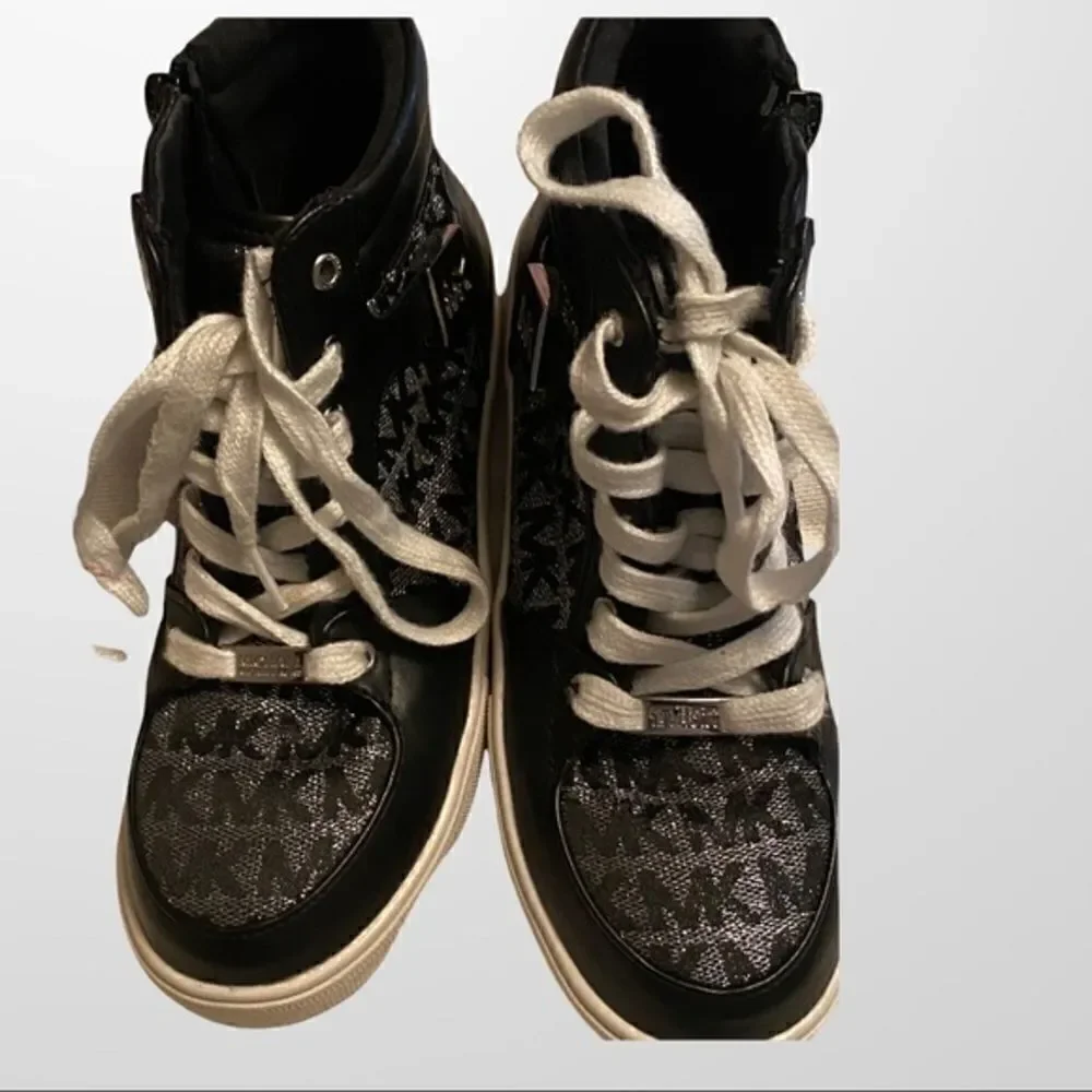 MICHAEL Kors Kid’s High top Sneakers